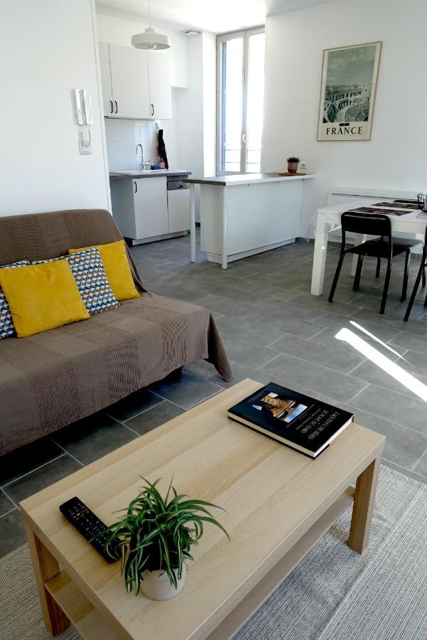 Maison Carree/Coeur Historique De Nimes - Superbe Appt 55M² Exterior photo